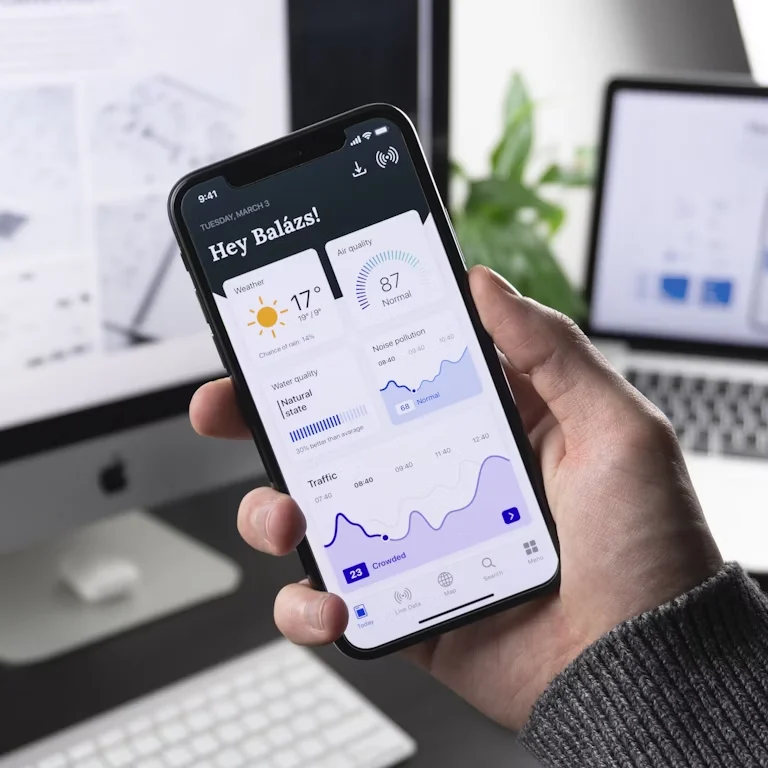 Benefits of Mobile App Development showing user engagement